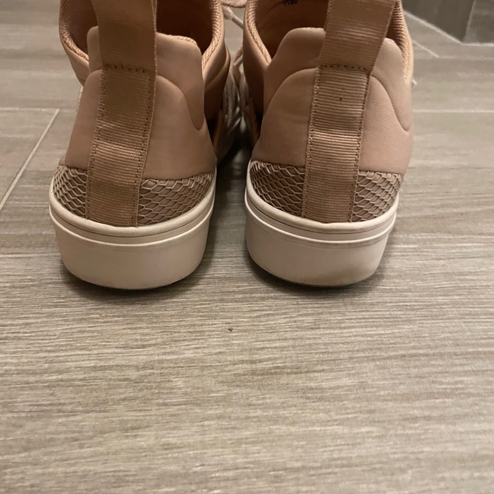 Steve Madden Blush Pink Beige Tan Women's Sneakers Lancer 8 - Picture 4 of 8